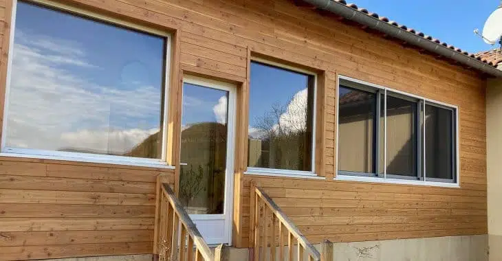 Realisation-Parement-douglas-naturel-Lunea-20x135-mm-730x380